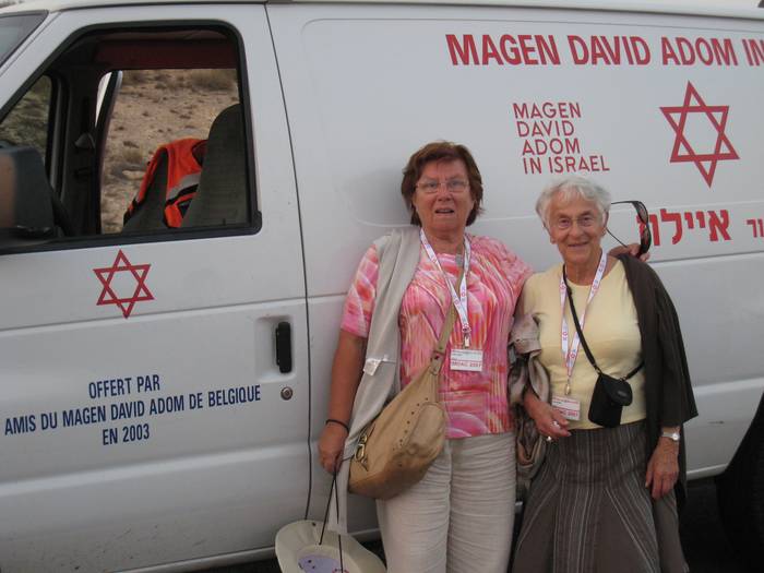 photo ambulance 2003